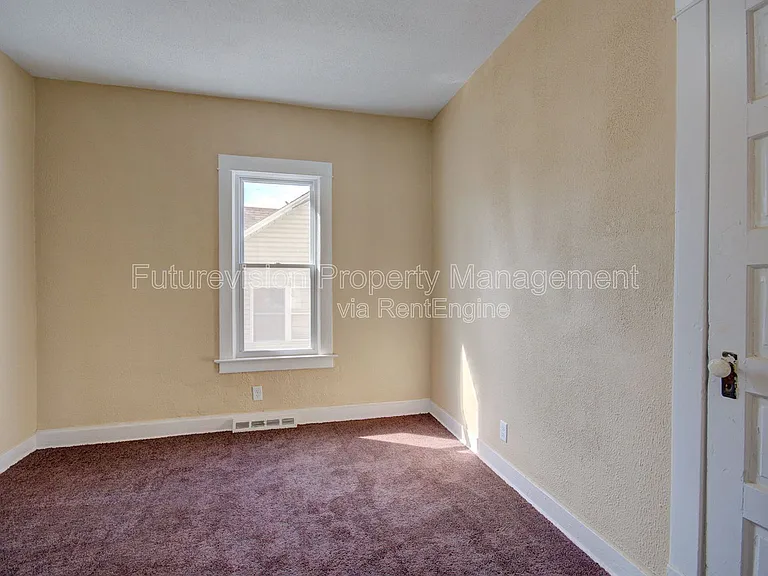 920 Jasper St #1 — Photo 8