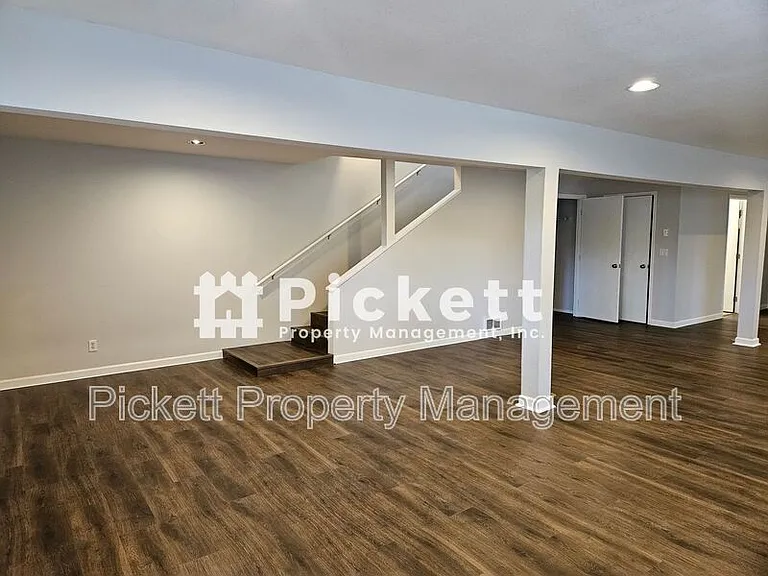 290 Tahuyeh Pl W — Photo 14