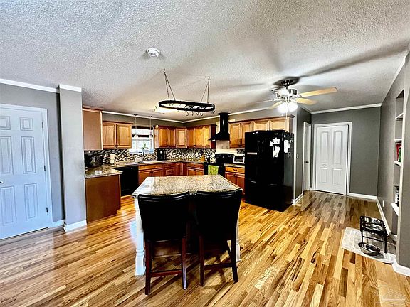 5th image of 5260 Green Springs Dr
