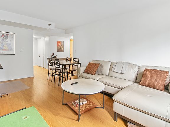 3rd image of 308 E 38th St APT 10D