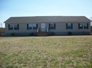 785 Green Plains Rd, Emporia, VA 23847