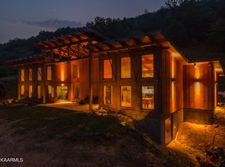 1391 Dutch Valley Rd, Clinton, TN 37716