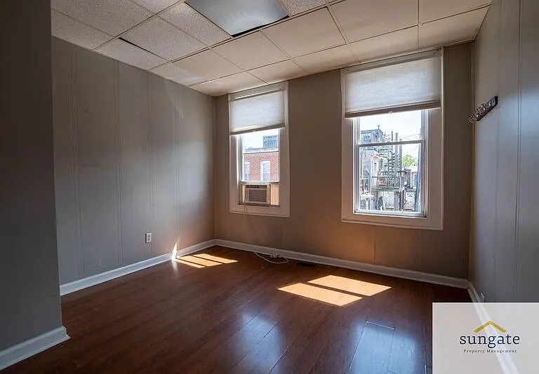 1210A Sargeant St — Photo 10