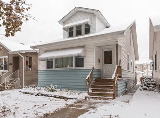 5739 N Marmora Ave, Chicago, IL 60646