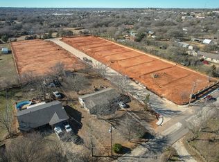 300 Hickory Ln, Weatherford, TX 76086