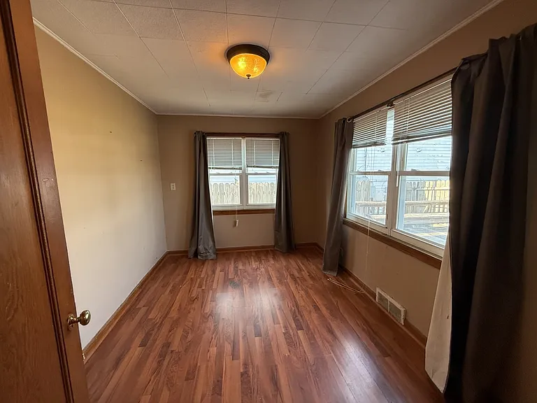 403 & 405 N 4th St #403 — Photo 7