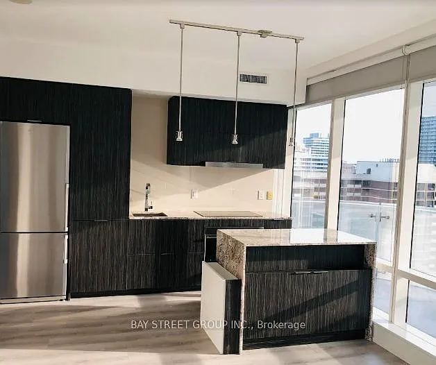1 Bloor St E #1610 — Photo 4