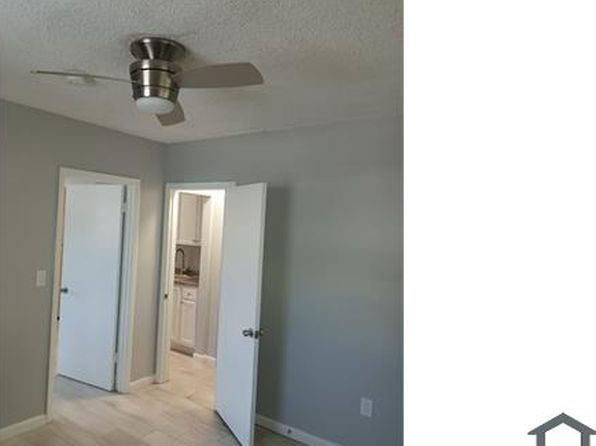 1720 NW 1st Pl UNIT 2