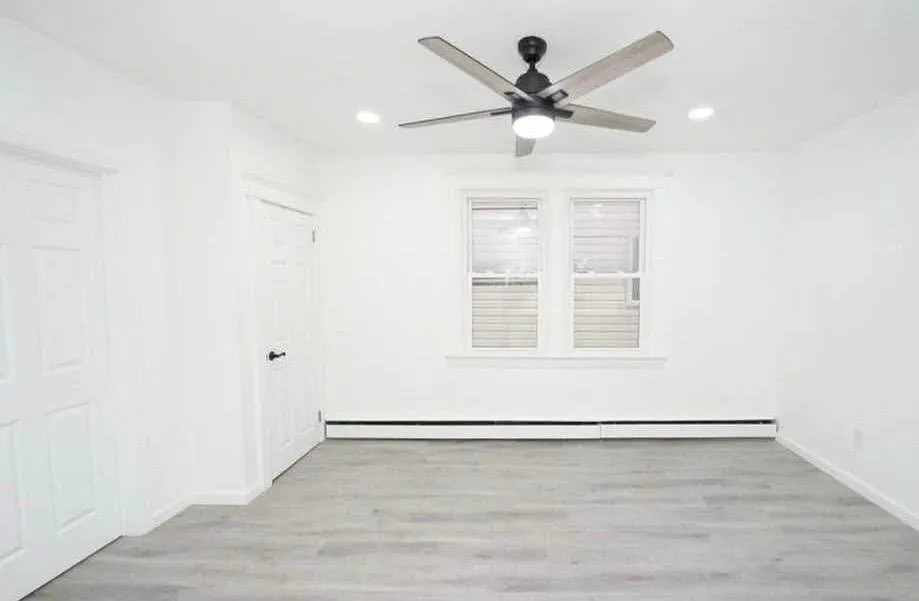 3 bed, 1.0 bath, $3,100 — Photo 3