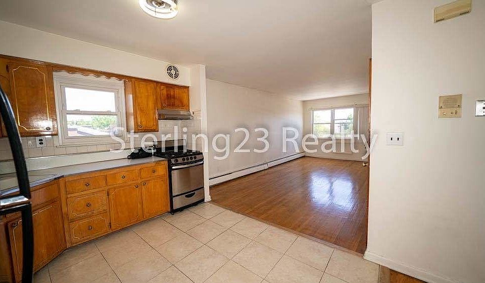 1st image of 22-12 42nd St #3F