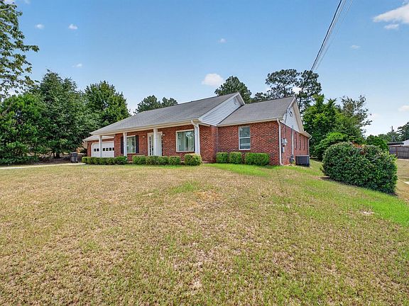 3rd image of 4810 Golden Leaf Ln