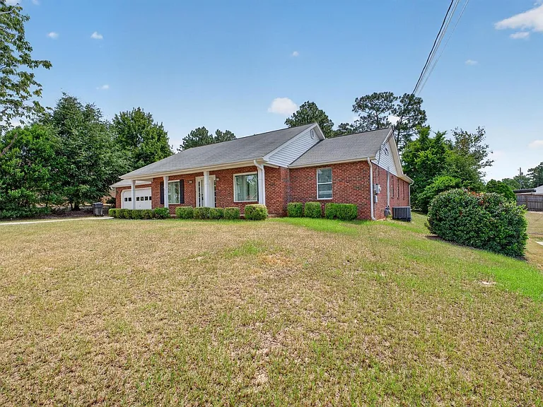 4810 Golden Leaf Ln — Photo 3