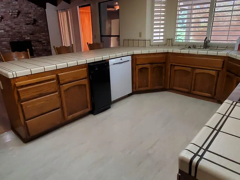 1807 Blue Jay Dr — Photo 8