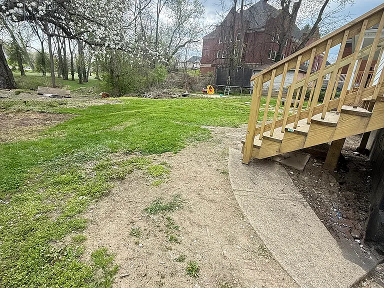 1024 W Muskingum Ave — Photo 9
