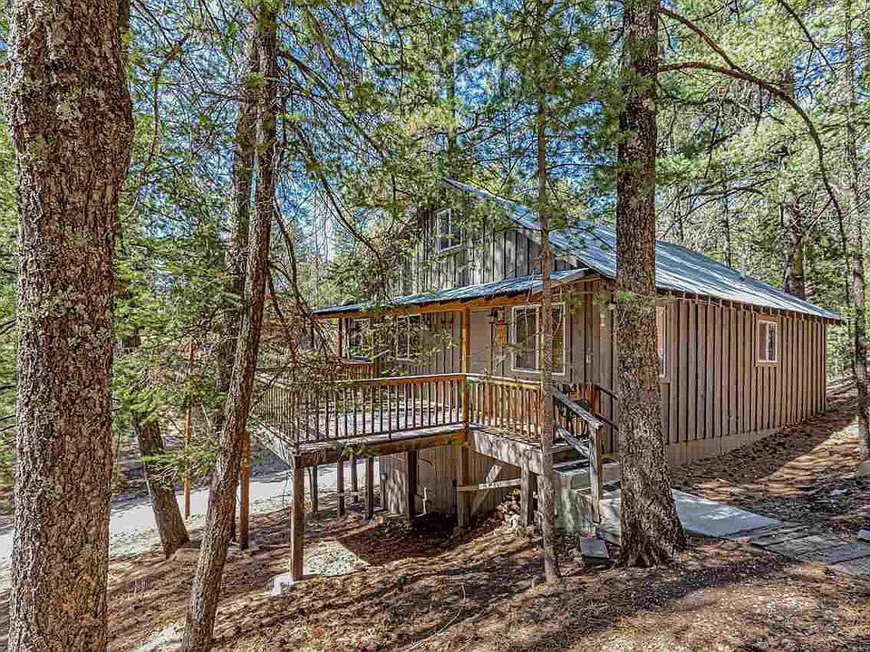 1st image of 8 Sugar Pine Dr