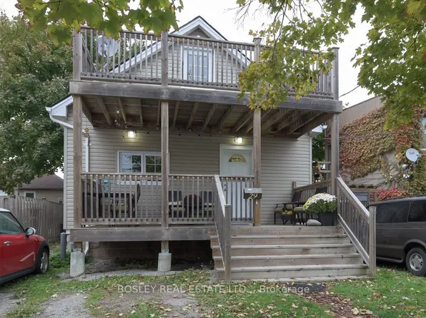 29 Russell Ave, Saint Catharines, ON L2R 1V4