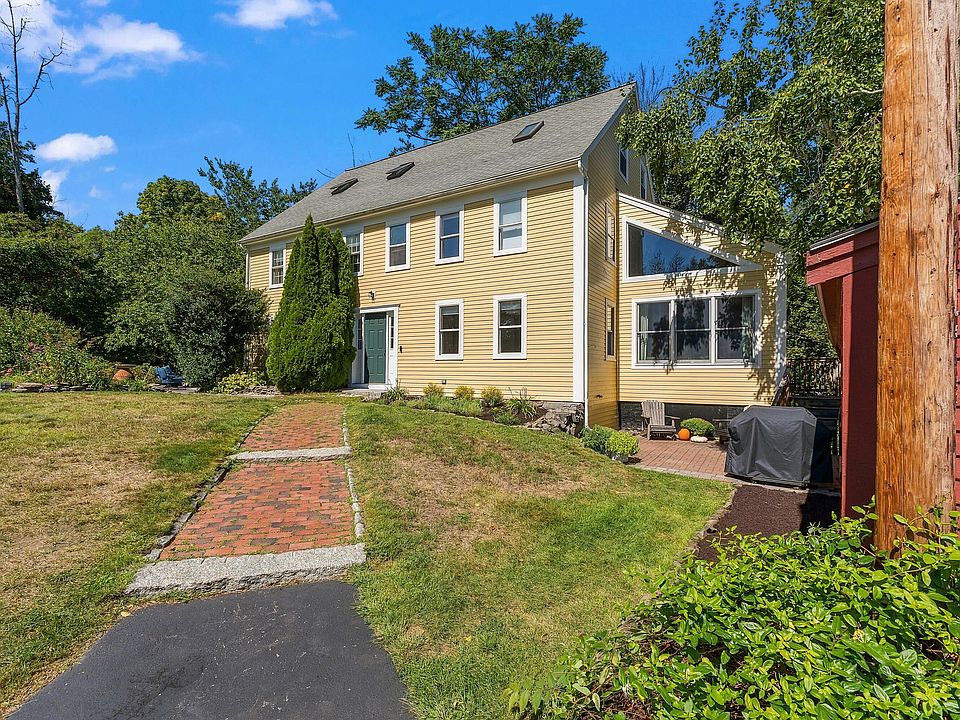 1st image of 9 Cook Street #4