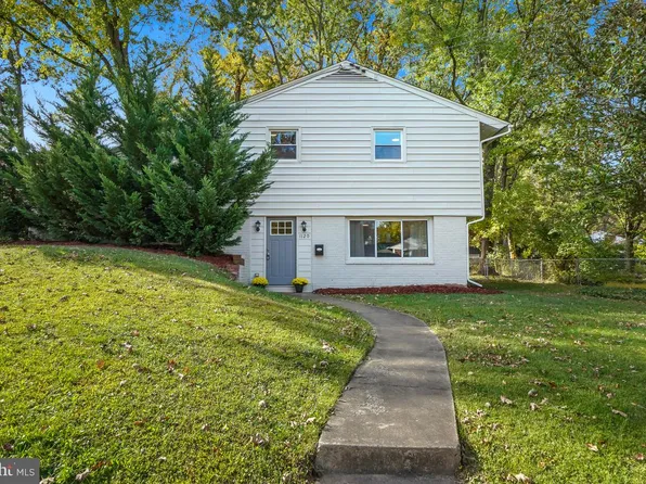 1120 Anderson St, Alexandria, VA 22312