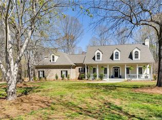 7026 High Oak Dr, Matthews, NC 28104