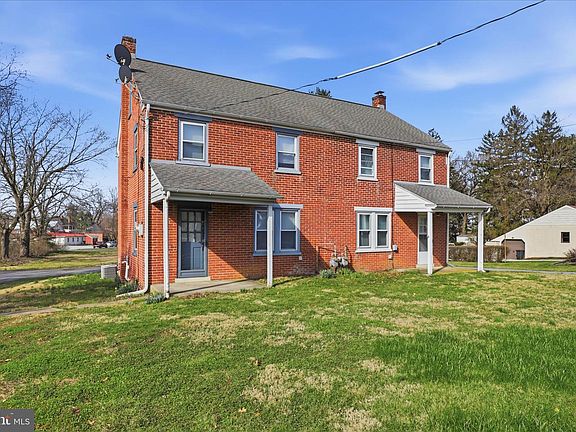 4th image of 1632 Lampeter Rd