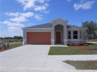 921 Hamilton St, Immokalee, FL 34142