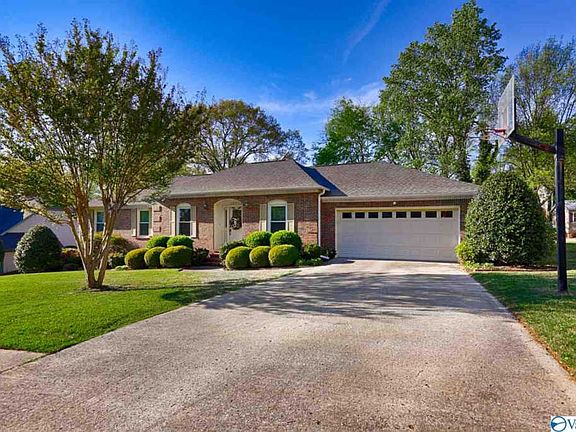 3rd image of 16014 Michelle Dr SE