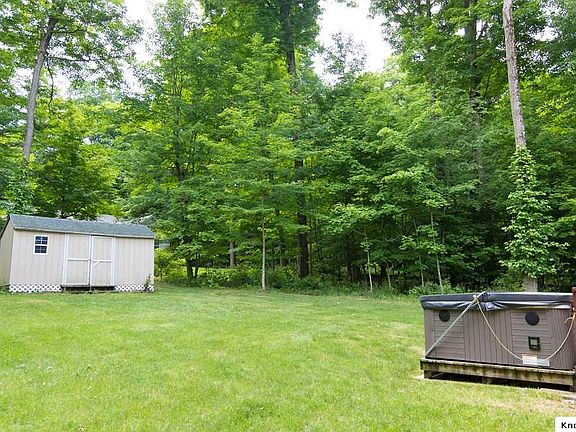 5th image of 385 Floralwood Dr