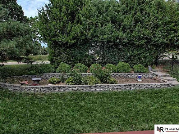 5th image of 8410 Pinehill Ln