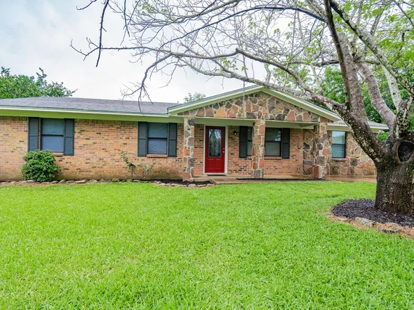 208 De Gail St, Grand Saline, TX 75140