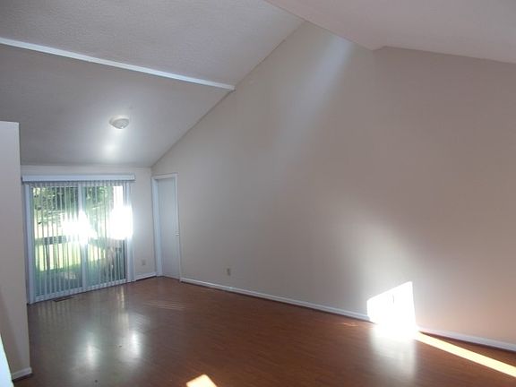2nd image of 11024 Kingfisher Dr