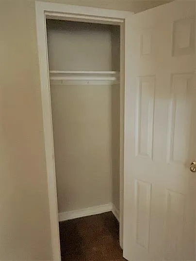 811 Barnaby St SE — Photo 14
