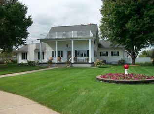 605 N Main St, Necedah, WI 54646