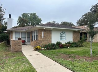 1419 Hampton Rd, Grapevine, TX 76051