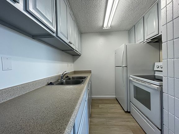 2nd image of 46-283 Kahuhipa St #1106