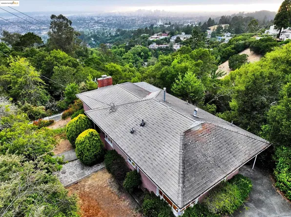 3303 Rubin Dr, Oakland, CA 94602