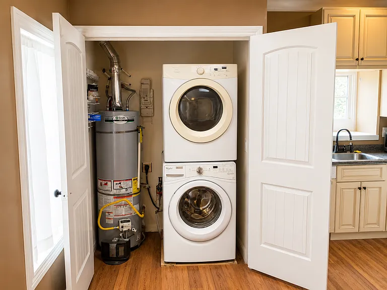 557 N 400 E — Photo 5
