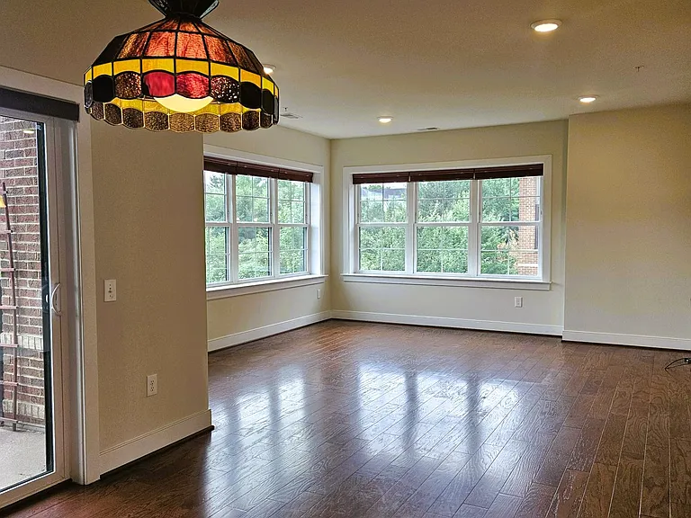 2905 Bleeker St #205 — Photo 13