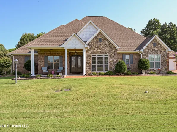 4650 Pleasant Breeze Dr, Olive Branch, MS 38654