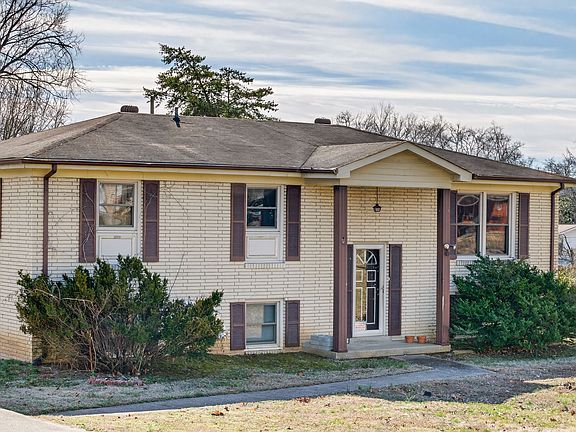 4th image of 213 Joslin Ave