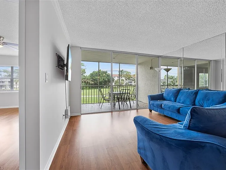1083 Forest Lakes Dr #207 — Photo 9
