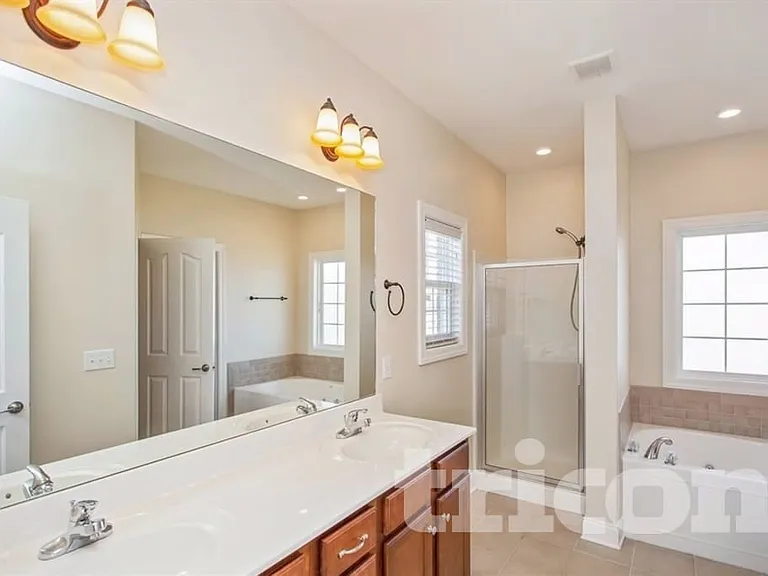 1410 Deerskin Ct — Photo 13