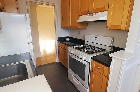 5th image of 69-81 108th St #5Z