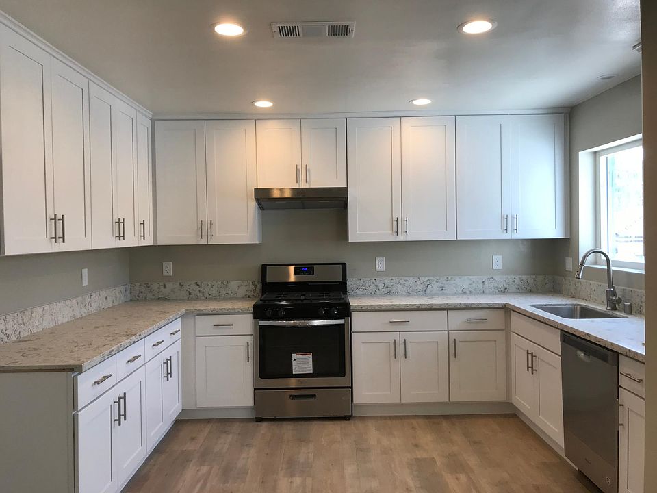 1st image of 3740 Hellman Ave