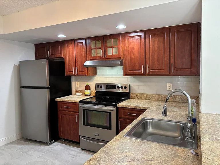 5721 Riverside Dr #102B5 — Photo 21
