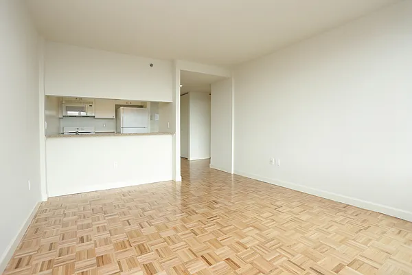 Rented by Stonehenge NYC LLC | media 5