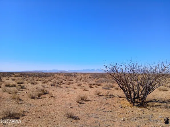 TBD S Hostile Hare Run #16, Pearce, AZ 85625