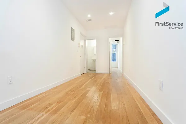 Rented by FirstService Realty (legacy) | media 43