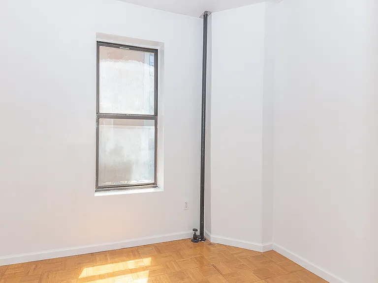 244 Roebling St #5 — Photo 5