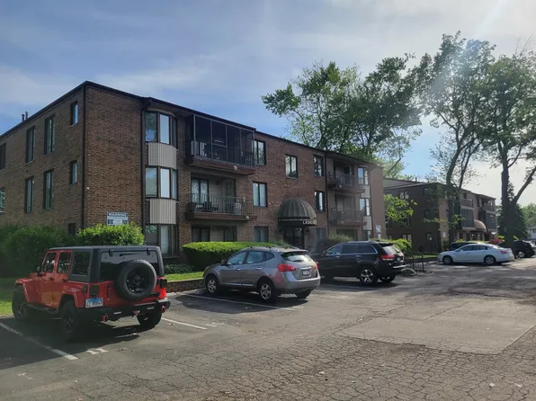 13535 Lamon Ave APT 107, Crestwood, IL 60418