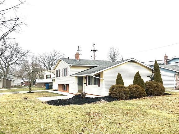 3rd image of 3416 Dawn Dr